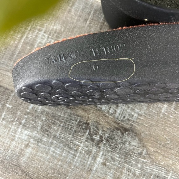 TAOS Brown Suede Leather Mid Calf Boots Faux Inside Fur women’s size 6 - Picture 15 of 15